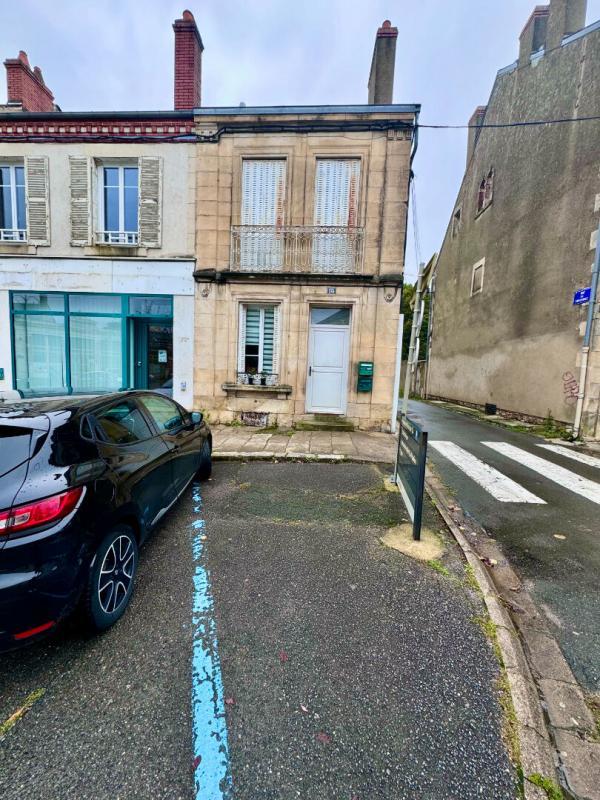 Immeuble - 134 m² - 7 pièces