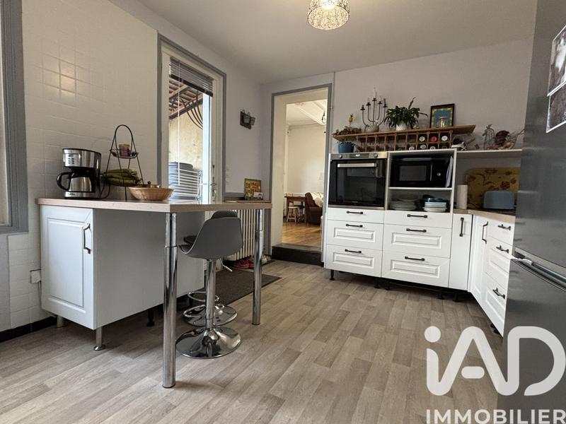 Maison - 317 m² - 12 pièces