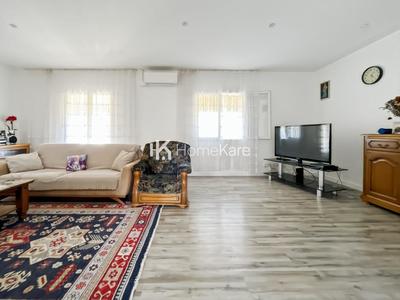 Villa - 230 m² - 10 pièces