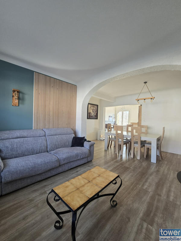 Maison - 101 m² - 5 pièces