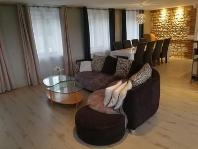 Appartement - 120 m² - 5 pièces