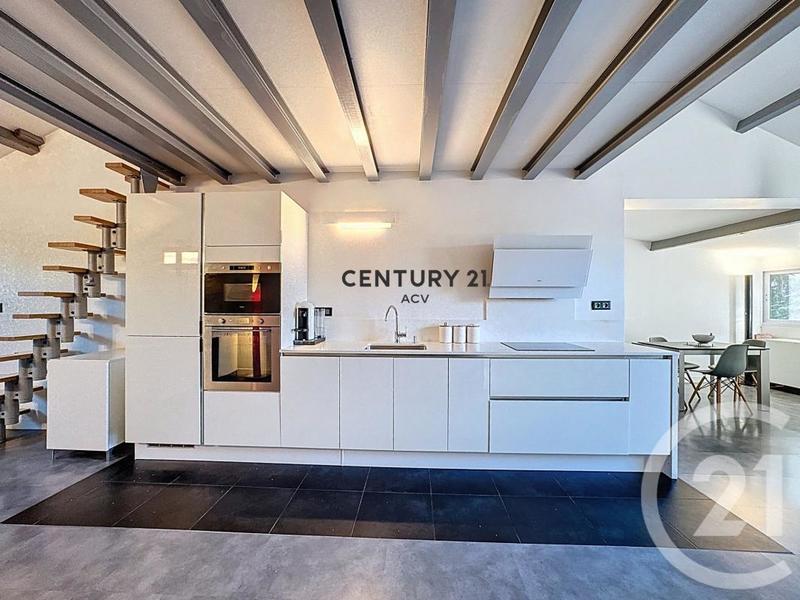 Duplex - 84 m² - 4 pièces