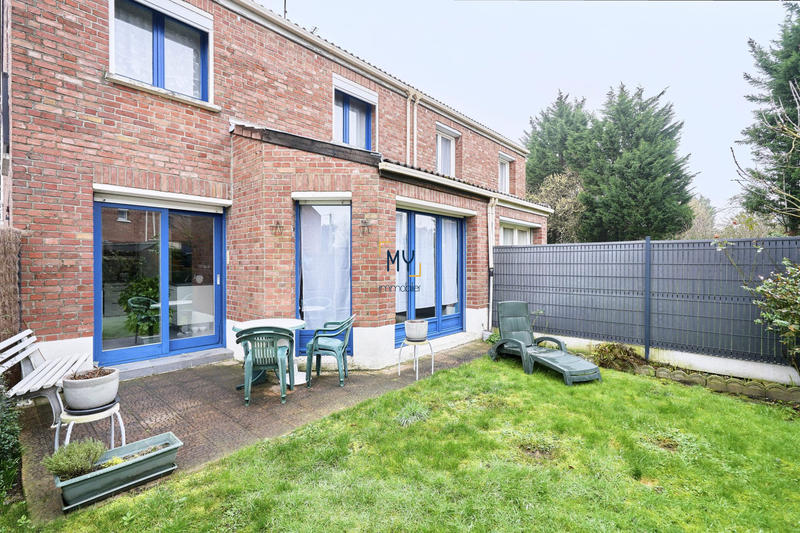 Maison - 88 m² - 4 pièces