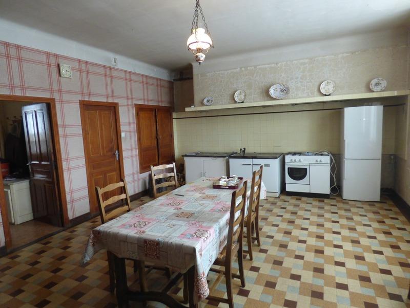 Corps de ferme - 240 m² - 7 pièces