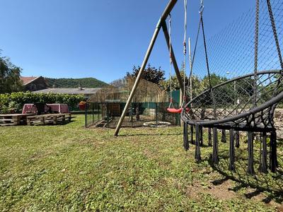 Maison - 100 m² - 9 pièces