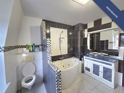 Maison - 102 m² - 5 pièces