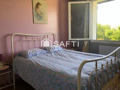 Maison - 210 m² - 8 pièces