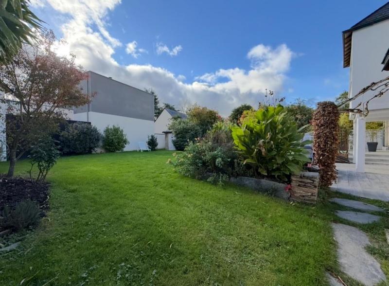 Maison - 153 m² - 8 pièces