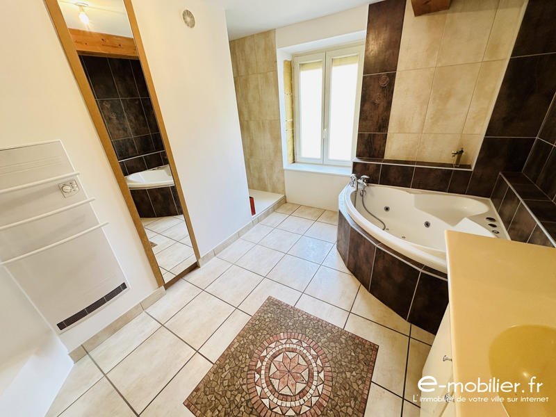 Maison - 130 m² - 6 pièces