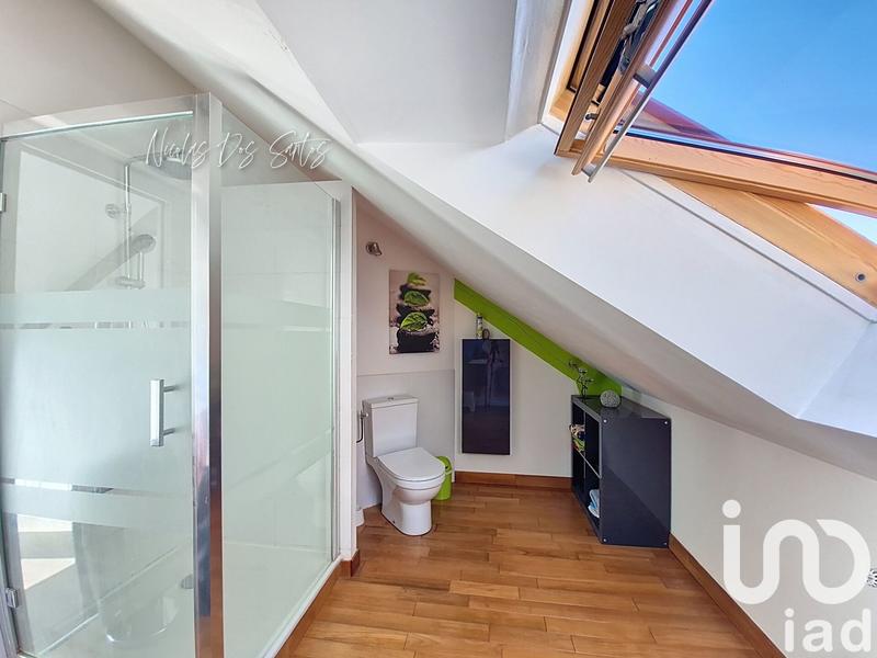 Maison - 200 m² - 5 pièces