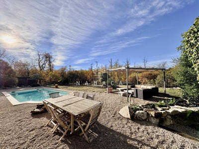 Maison - 113 m² - 5 pièces