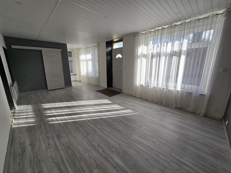 Maison traditionnelle - 94 m² - 4 pièces