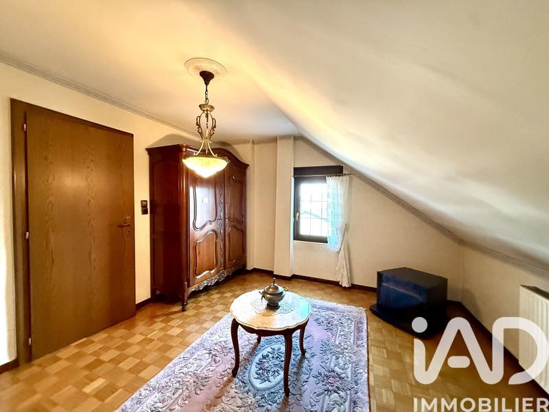 Maison - 316 m² - 9 pièces