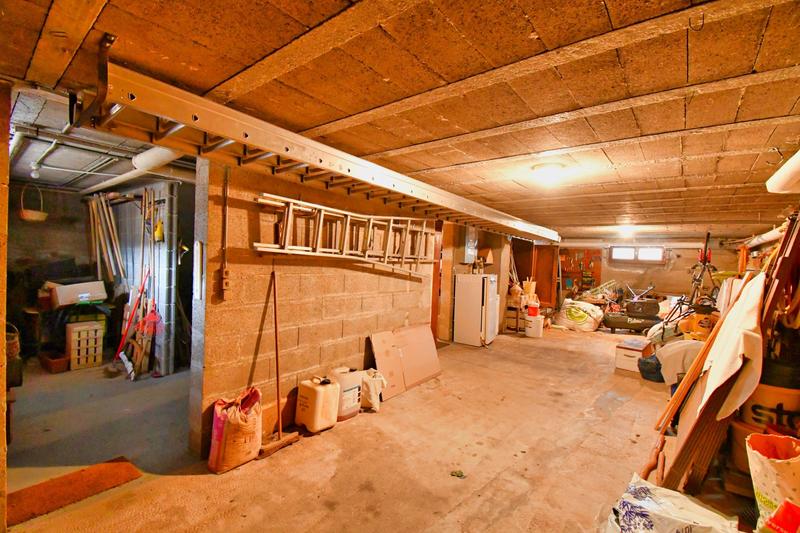 Maison - 185 m² - 6 pièces