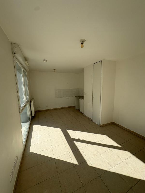 Studio - 26 m² - 2 pièces