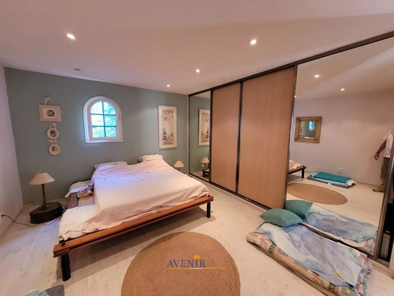 Viager - Maison - 182 m² - 4 pièces