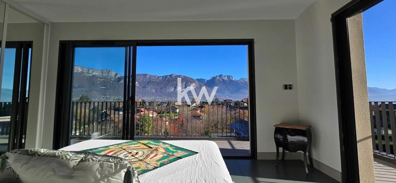 Demeure - 295 m² - 6 pièces