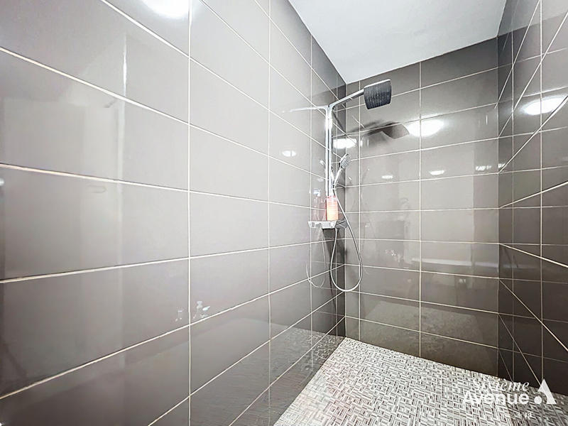 Appartement - 160 m² - 6 pièces