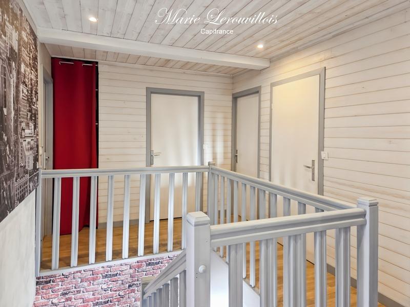 Maison - 152 m² - 8 pièces