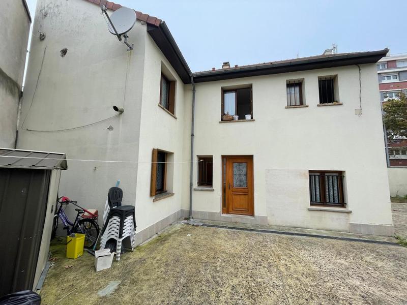 Maison - 120 m² - 7 pièces