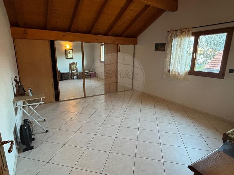 Maison - 197 m² - 6 pièces