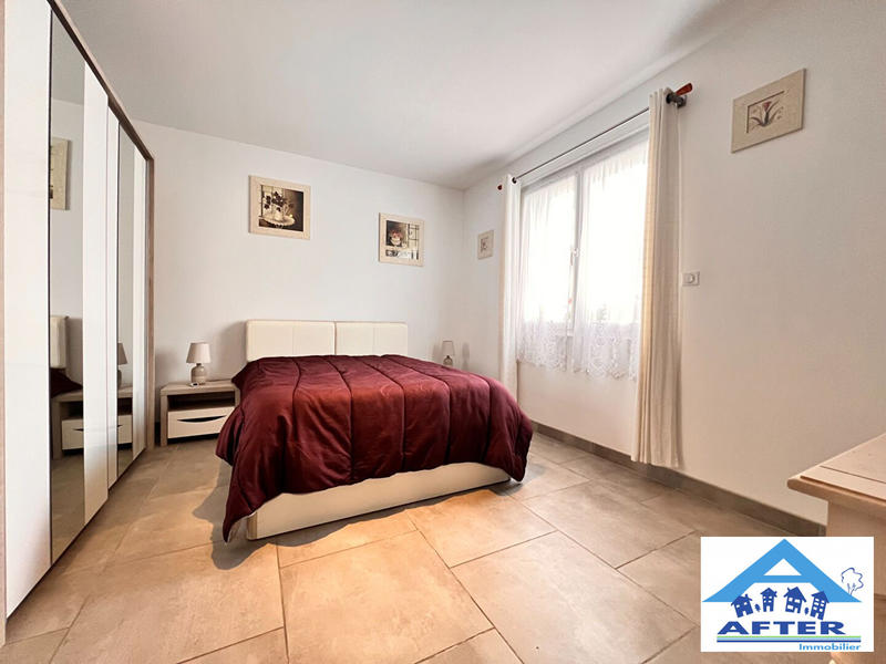 Maison - 202 m² - 6 pièces