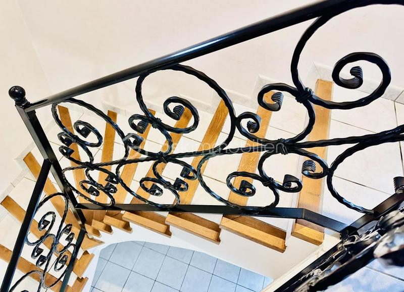 Maison - 141 m² - 6 pièces