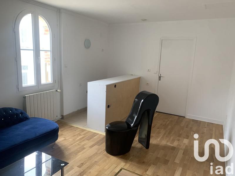 Maison - 205 m² - 9 pièces