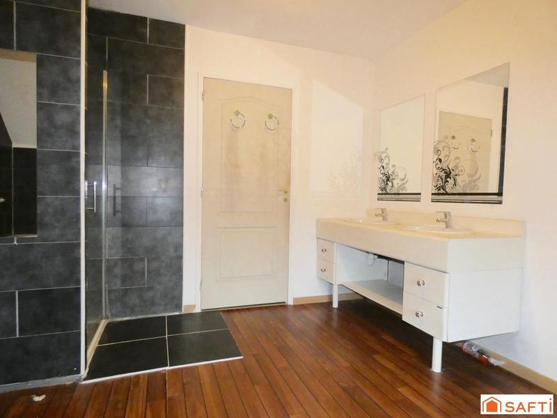 Maison - 197 m² - 6 pièces