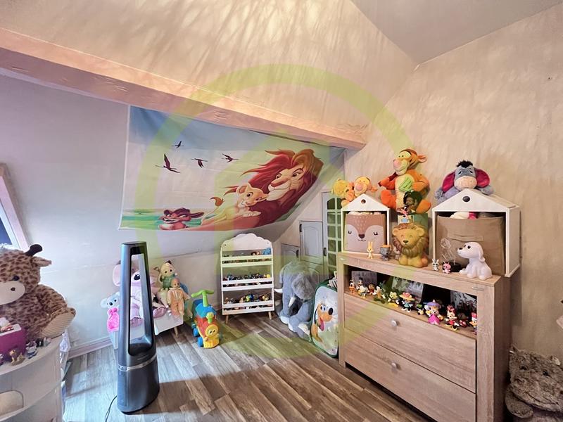 Maison - 80 m² - 5 pièces