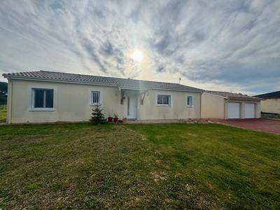 Maison - 100 m² - 4 pièces