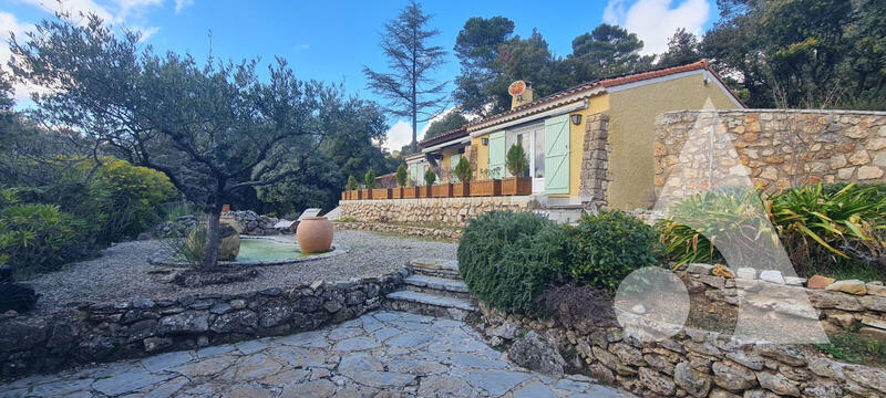 Maison - 92 m² - 3 pièces