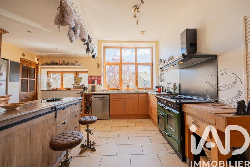 Maison - 197 m² - 6 pièces