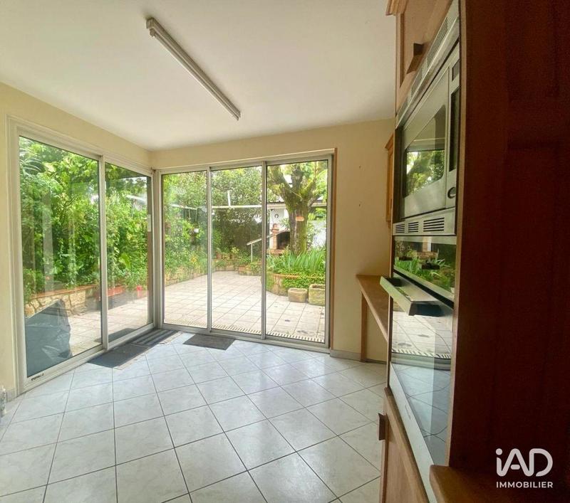 Maison - 104 m² - 4 pièces