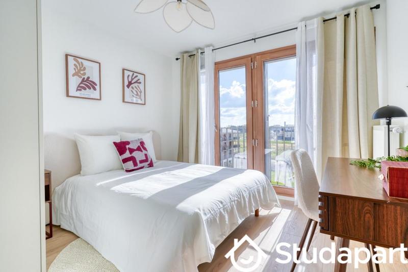 Chambre - 10 m² - 1 pièce