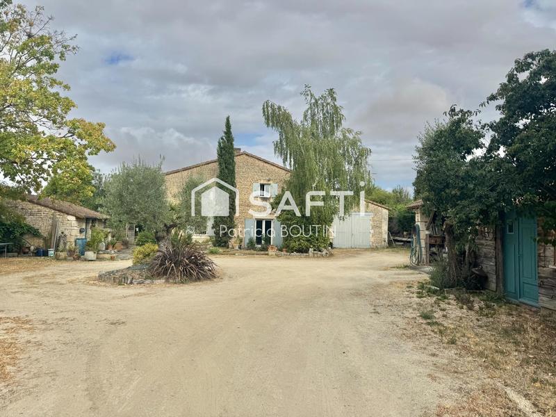 Maison - 265 m² - 8 pièces