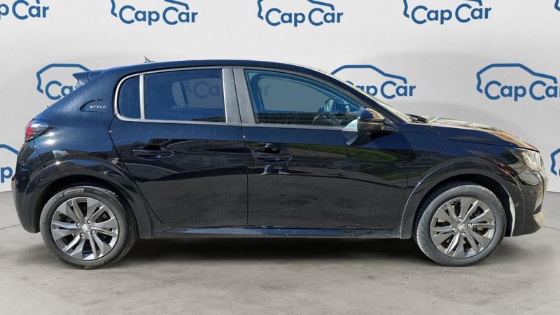 Peugeot E-208 136 50 kWh Style Full Black - Automatique