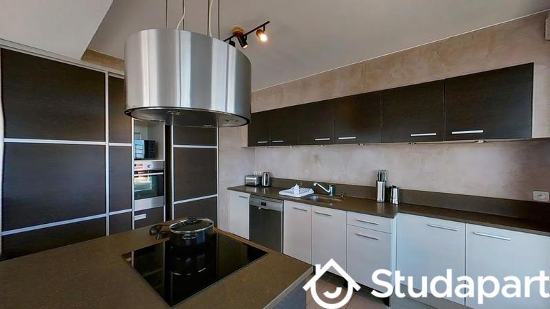 Chambre - 13 m² - 1 pièce