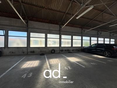 Parking / Garage - 10 m²