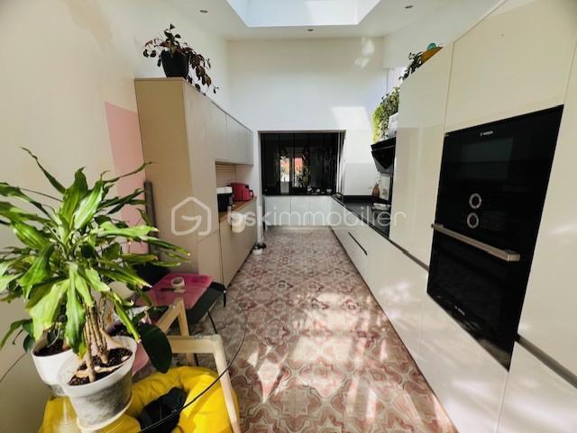 Maison - 160 m² - 5 pièces