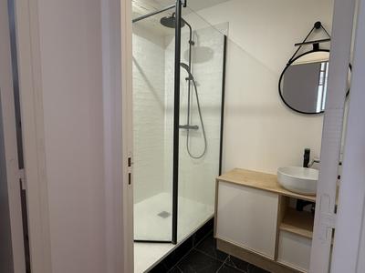 Appartement - 80 m² - 3 pièces