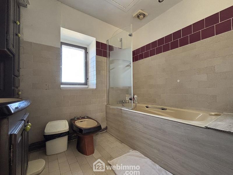 Maison - 107 m² - 4 pièces