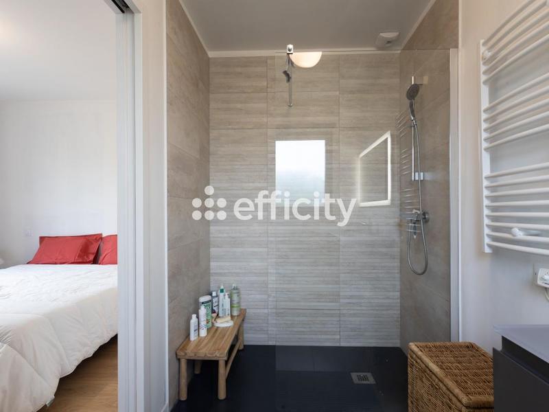 Maison - 151 m² - 7 pièces