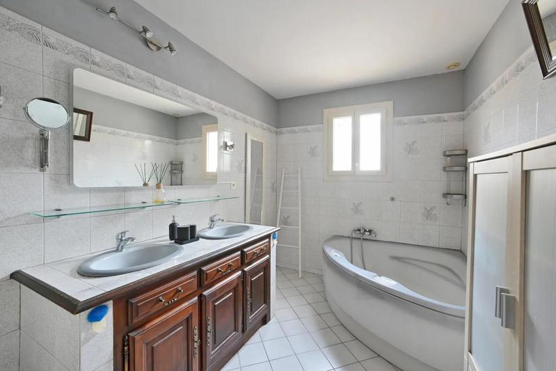 Maison - 123 m² - 5 pièces