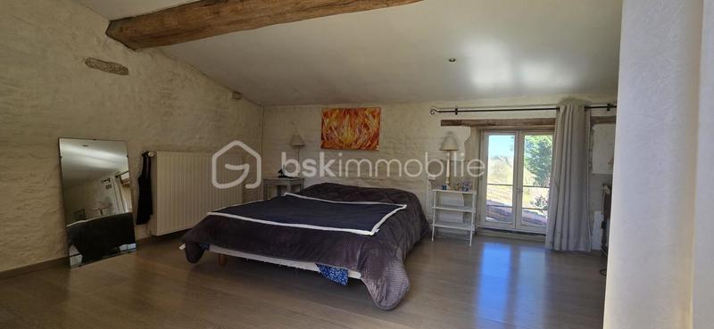 Demeure - 268 m² - 8 pièces