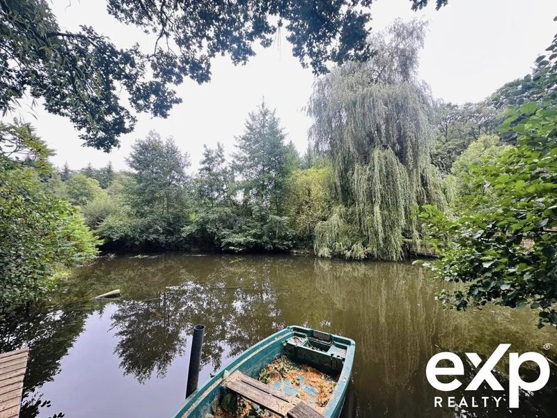 Maison - 310 m² - 8 pièces