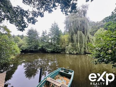 Maison - 310 m² - 8 pièces