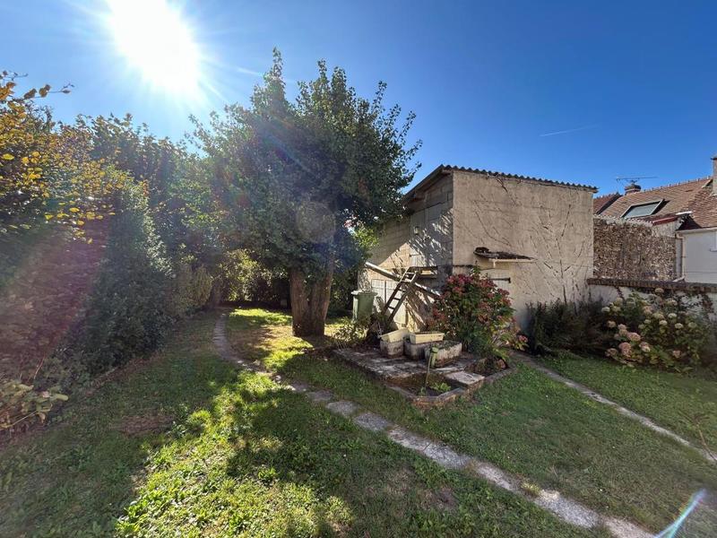 Maison - 95 m² - 4 pièces