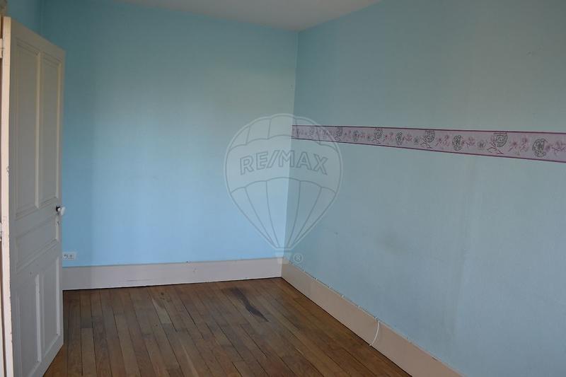 Maison - 187 m² - 7 pièces