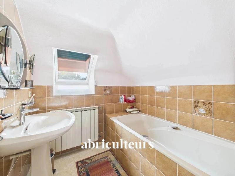 Maison ancienne - 111 m² - 5 pièces